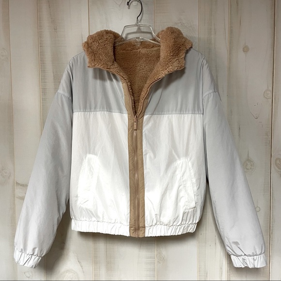 VS Pink Reversible Teddy Grey White Brown Zip Jacket Sz L Hooded - Picture 4 of 10